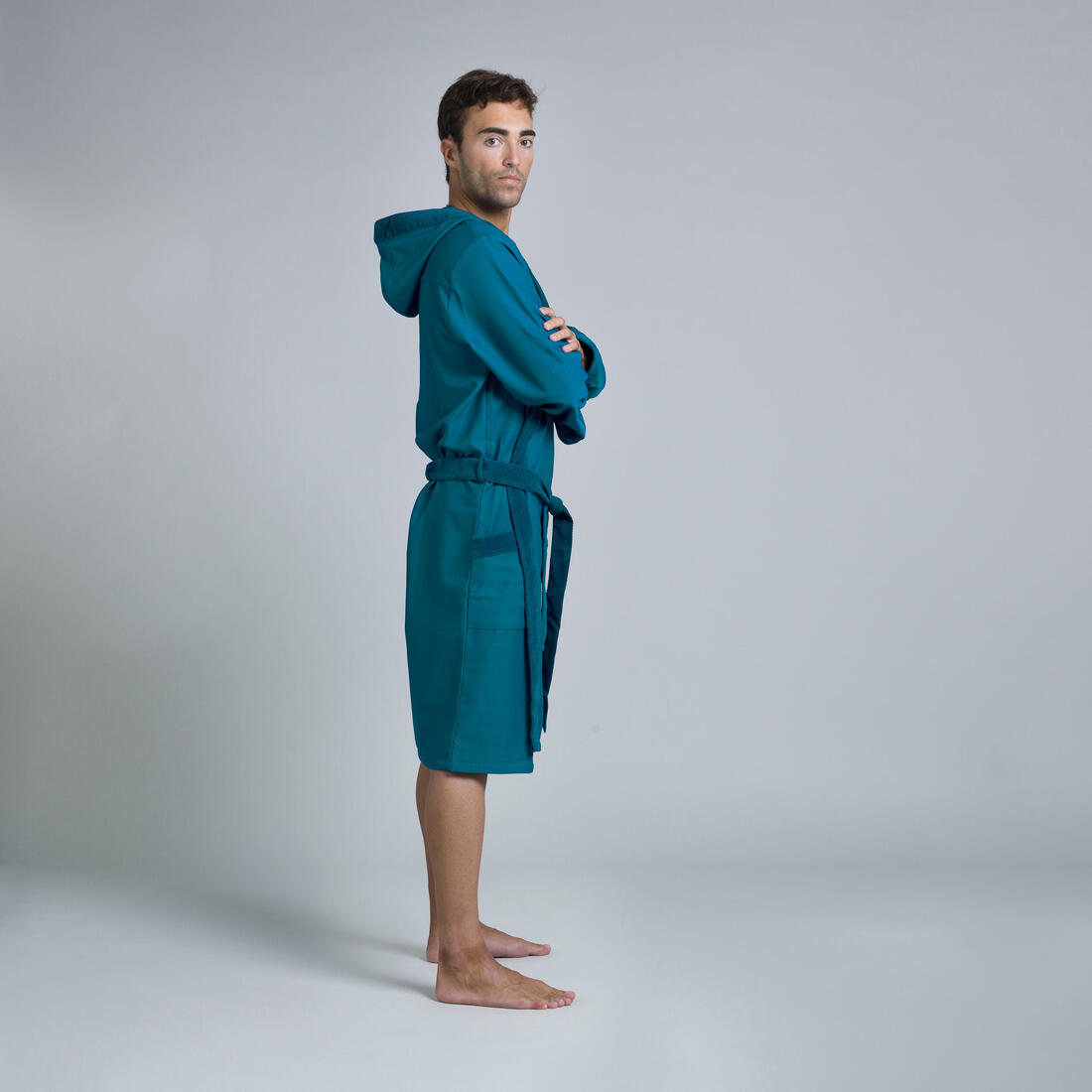MEN'S COMPACT POOL BATHROBE