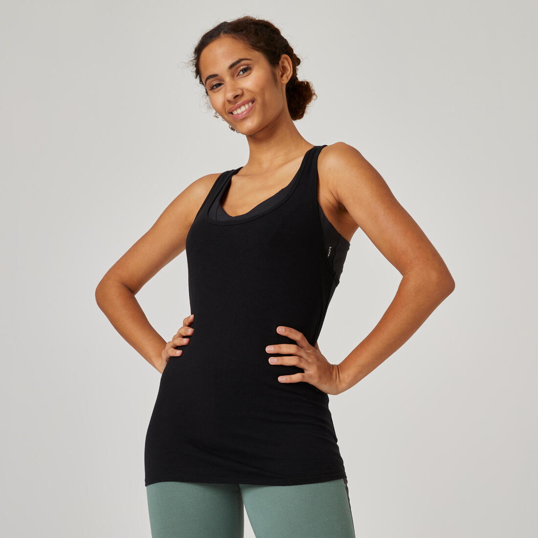 Women's Slim-Fit Fitness Crew-Neck Tank Top 500