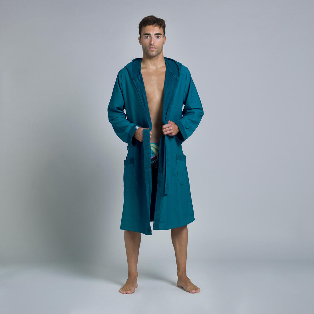 MEN'S COMPACT POOL BATHROBE